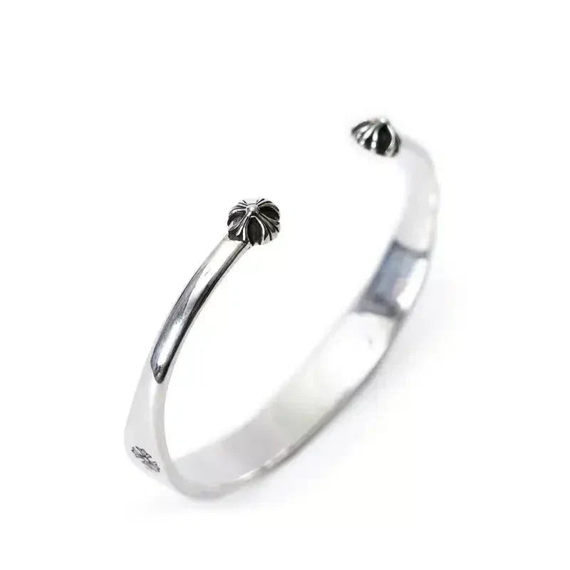 CH PLUS LOGO FLAT CUFF 9